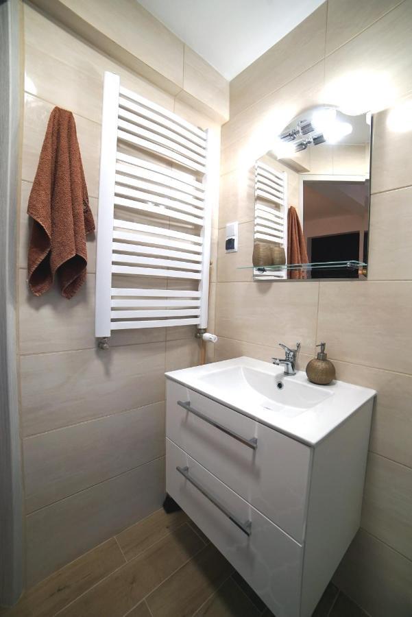 Apartament Naleczow Dom Pod Orzechami מראה חיצוני תמונה